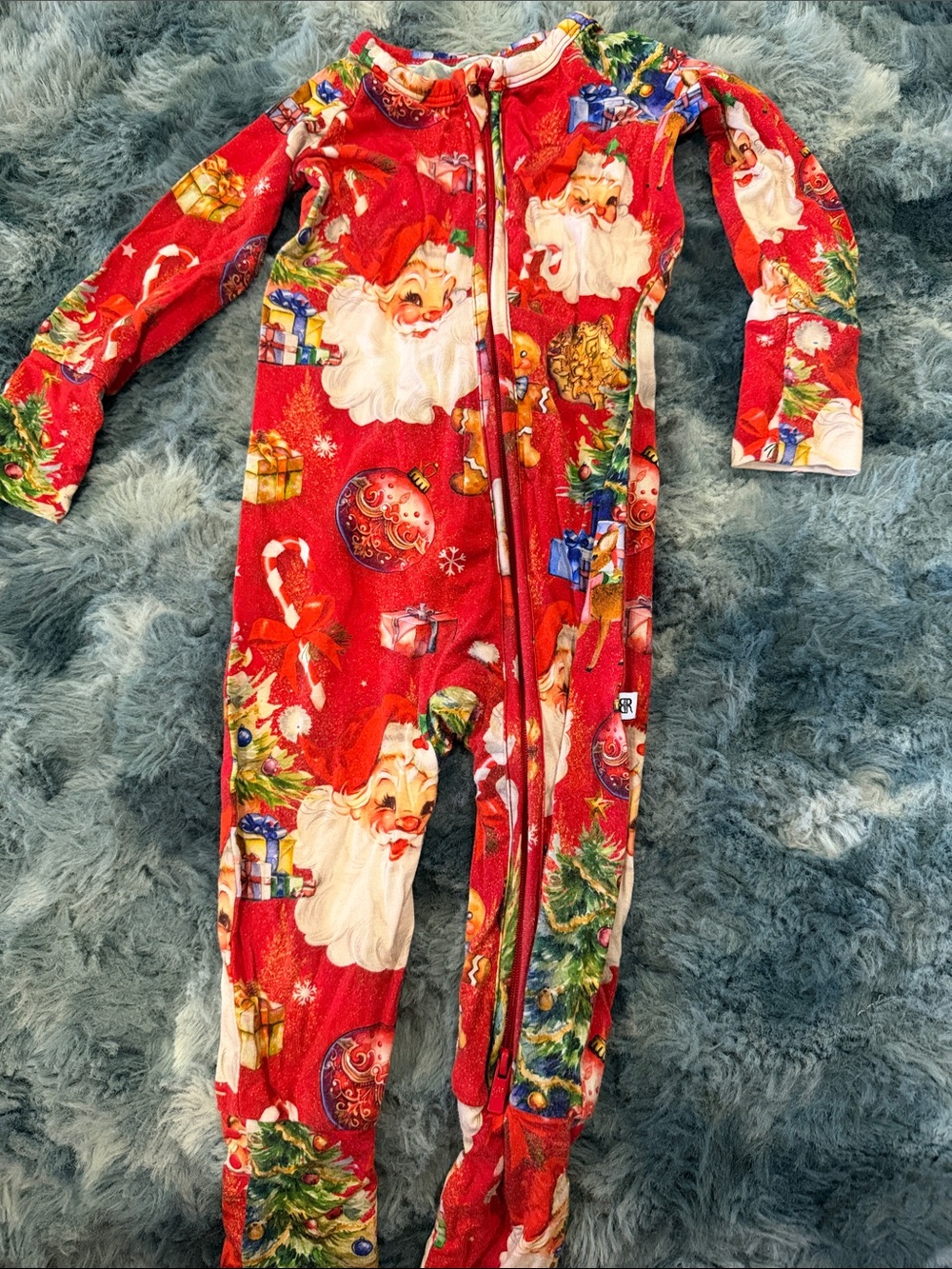 Red Santa Print Footed One-Piece Pajamas - Kids